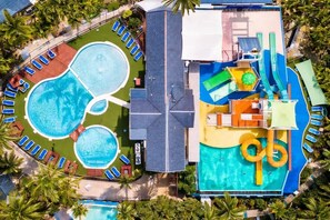 Pool - 2BR Turtle Beach Mermaid Beach Aircon (Mermaid Beach)