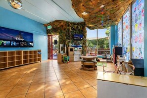 Interior - 2BR Turtle Beach Mermaid Beach Aircon (Mermaid Beach)