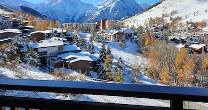 Apartment 4/5 people Les Deux Alpes 1800, at the foot of the slopes