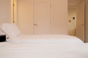 3 habitaciones, escritorio, wifi gratis y ropa de cama 