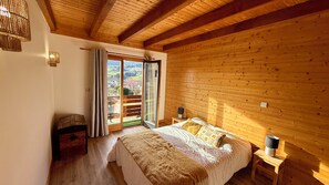 4 Schlafzimmer, Bügeleisen/Bügelbrett, Reisekinderbett, kostenloses WLAN