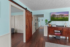 Interior - Family Friendly Home Near Cedar Point & Downtown (Sandusky)