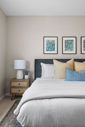 3 chambres, bureau, Wi-Fi, draps fournis