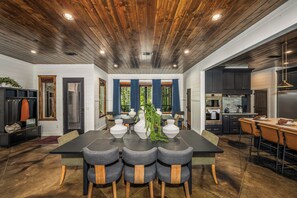 Dining - Golf Simulator, Pool, Hot Tub, Sauna, Gym, Playground, Theater- Sleeps up to 30 (Broken Bow)