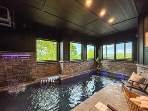 Spa - Mountain VIEWS • Indoor Pool • Hot Tub • Arcade (Sevierville)