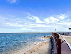 Beach nearby - Golden Beach Oceanfront 3BR (Golden Beach)