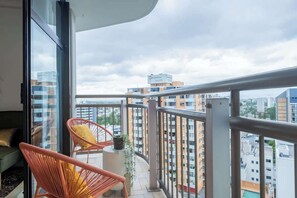 Property grounds - High Level 1BR Apartment 1 MIN to Beach (Surfers Paradise)