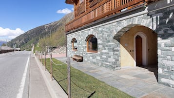 Esterni