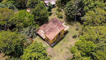 Departamento Deluxe, vista al jardín | Exterior