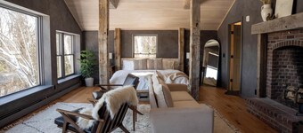Sterling Forest Lodge <> A Boutique Mountain Retreat