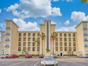 Exterior - Gated Luxury Condo Overlooking The Intercoastal Waterway  & Centrally Located (Myrtle Beach)