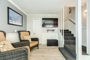 TV, offices - Beach House with Direct Surfside Beach Access (Surfside Beach)