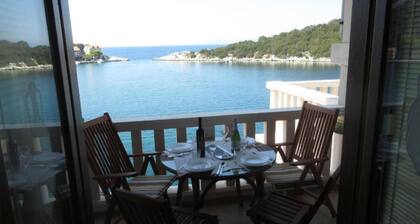 Studio Apartment President - One Bedroom Apartment with Terrace and Sea View(5)