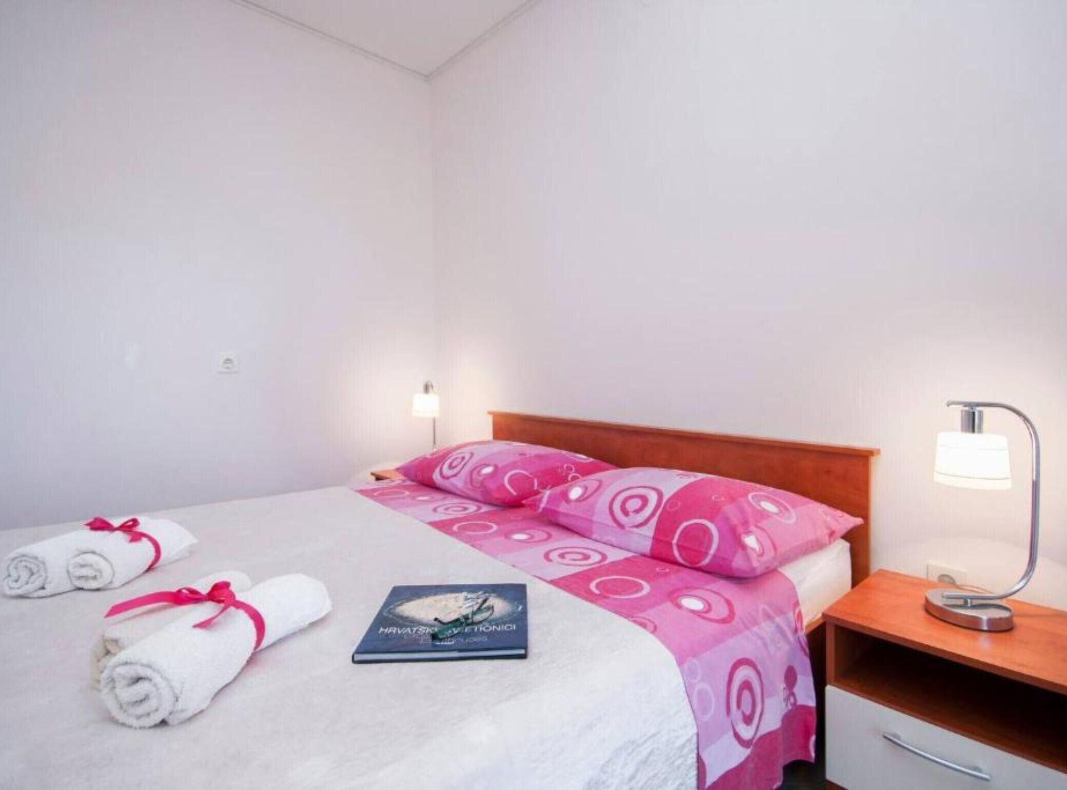 1 bedroom, Internet, bed sheets