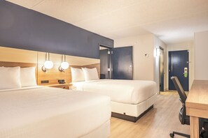 Room - 2-bedroom suite with kitchen (Danbury)