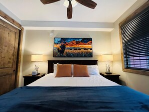 Room - Stylish 1BR Condo, Sleeps 5, Ground Floor,  Near Lakeside Village + Ski Shuttle (Keystone)