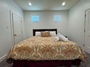 5 Schlafzimmer, Bügeleisen/Bügelbrett, kostenloses WLAN, Bettwäsche