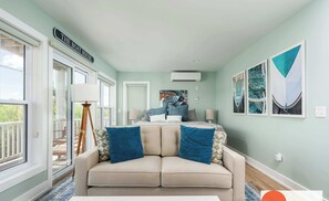 TV, offices - The Boat House on Lake Kalamazoo (Douglas)