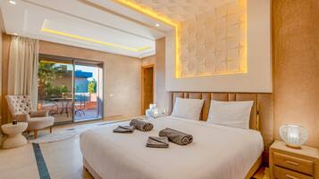 3 Schlafzimmer, Schreibtisch, Bügeleisen/Bügelbrett, Reisekinderbett