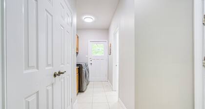 cozy and peaceful quite house in markham
