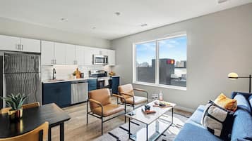 Maison, 1 grand lit et 1 canapé-lit | Salle de séjour