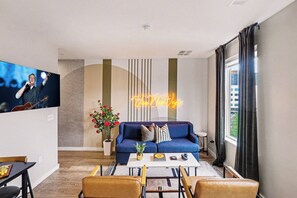 Casa, 1 letto queen con divano letto | Ferro/asse da stiro, Wi-Fi gratuito, lenzuola