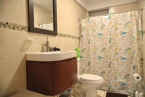 Bathroom - Vrbo Property (Carolina)