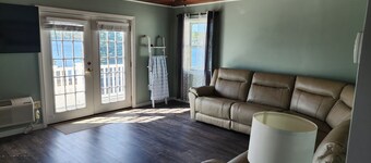 2-bedroom lakefront condo in peaceful Tilton with balcony