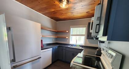 2-bedroom lakefront condo in peaceful Tilton with balcony