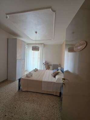 2 bedrooms, Internet, bed sheets