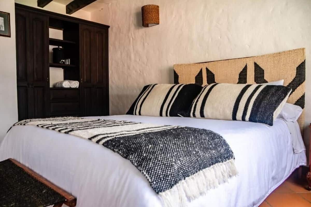 Double Room, Mountain View | WiFi (free)