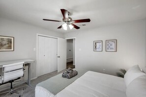 House, Multiple Beds, Patio, Garden View (Foxfire / 30+ Nights) | 4 bedrooms - Candleridge Casa - Newly Remodeled 4-bd Hidden Gem (Fort Worth)