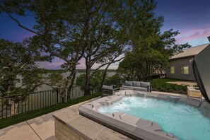 Terrace/patio - Heavenly Retreat 5bd/5.5ba of Waterfront living (Gainesville)