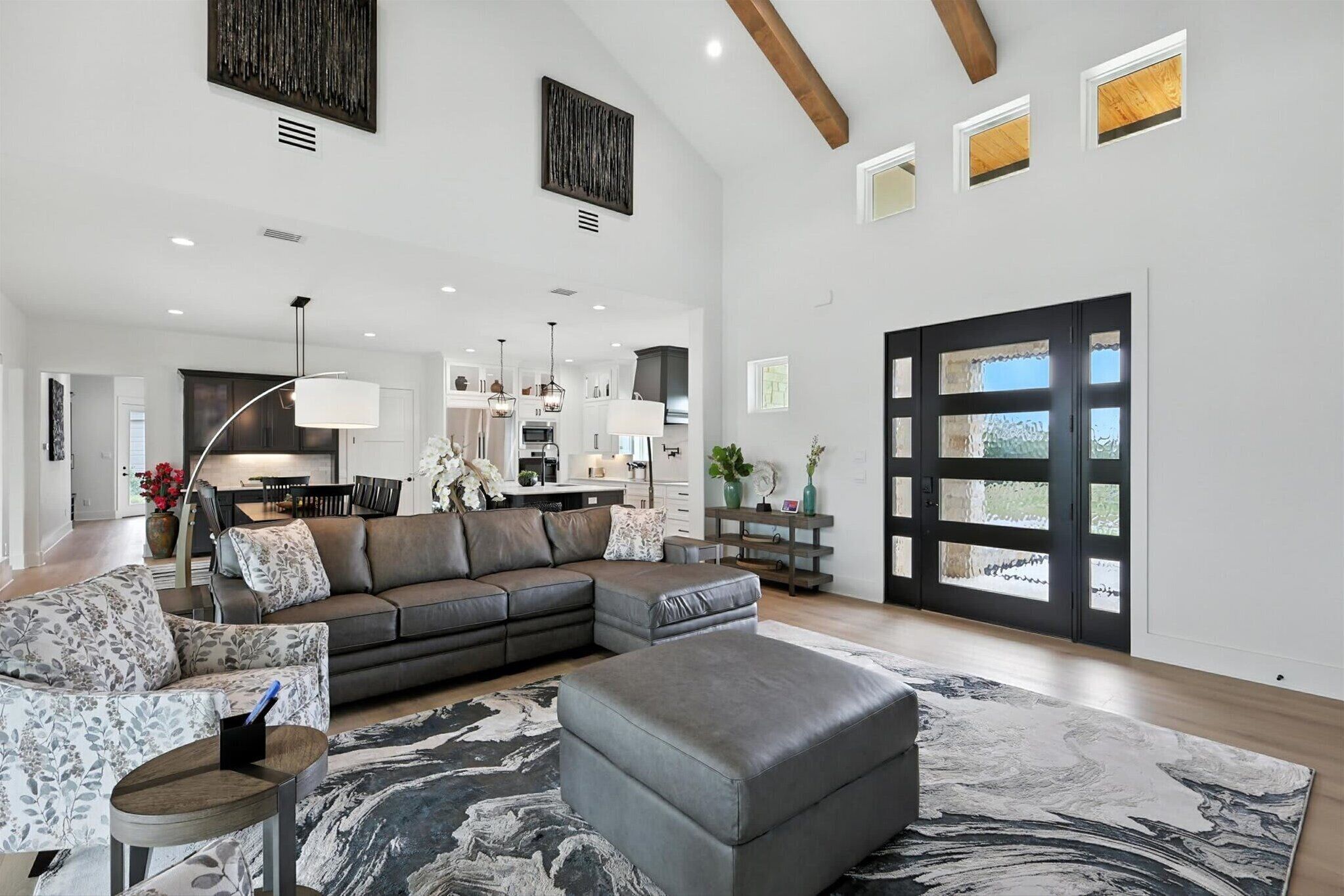 House, Multiple Beds, Hot Tub, Pool View (Heavens Ridge) | Living area
