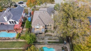 Exterior - 5BR Oasis w/ Pool Steps From Lake Ray hubbard (Rowlett)