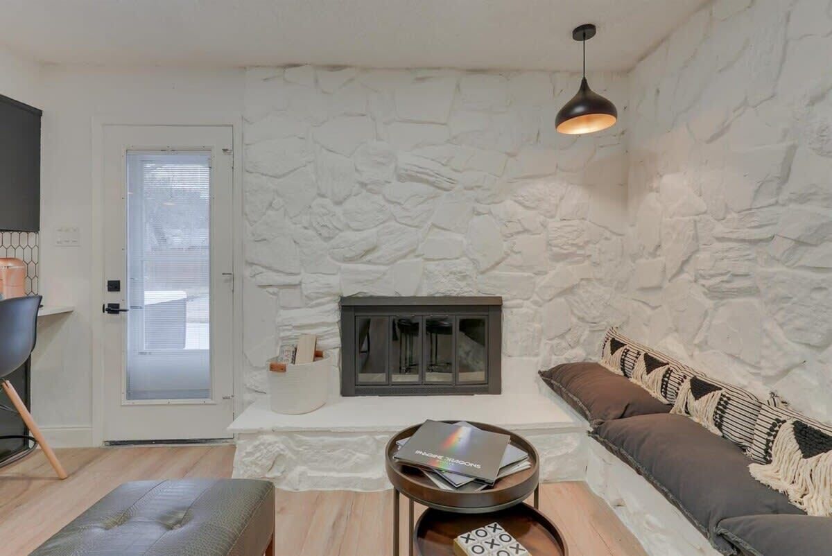House, Multiple Beds, Pool Access, Pool View (Holiday) | Living area