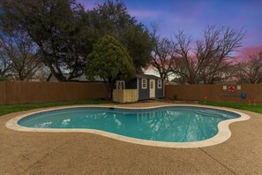 Outdoor pool - Texas Designer Home With Private Hot Tub and Pool! (North Richland Hills)