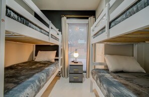 House, Multiple Beds, Patio, Garden View (Edith MA) - Central Convenience x Modern Luxury - Heart of Houston (Houston)
