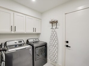 House, Multiple Beds, Pool Access, Pool View (Plateau) | Interior - Modern Luxury Home, Pool Oasis & Backyard Retreat (Plano)
