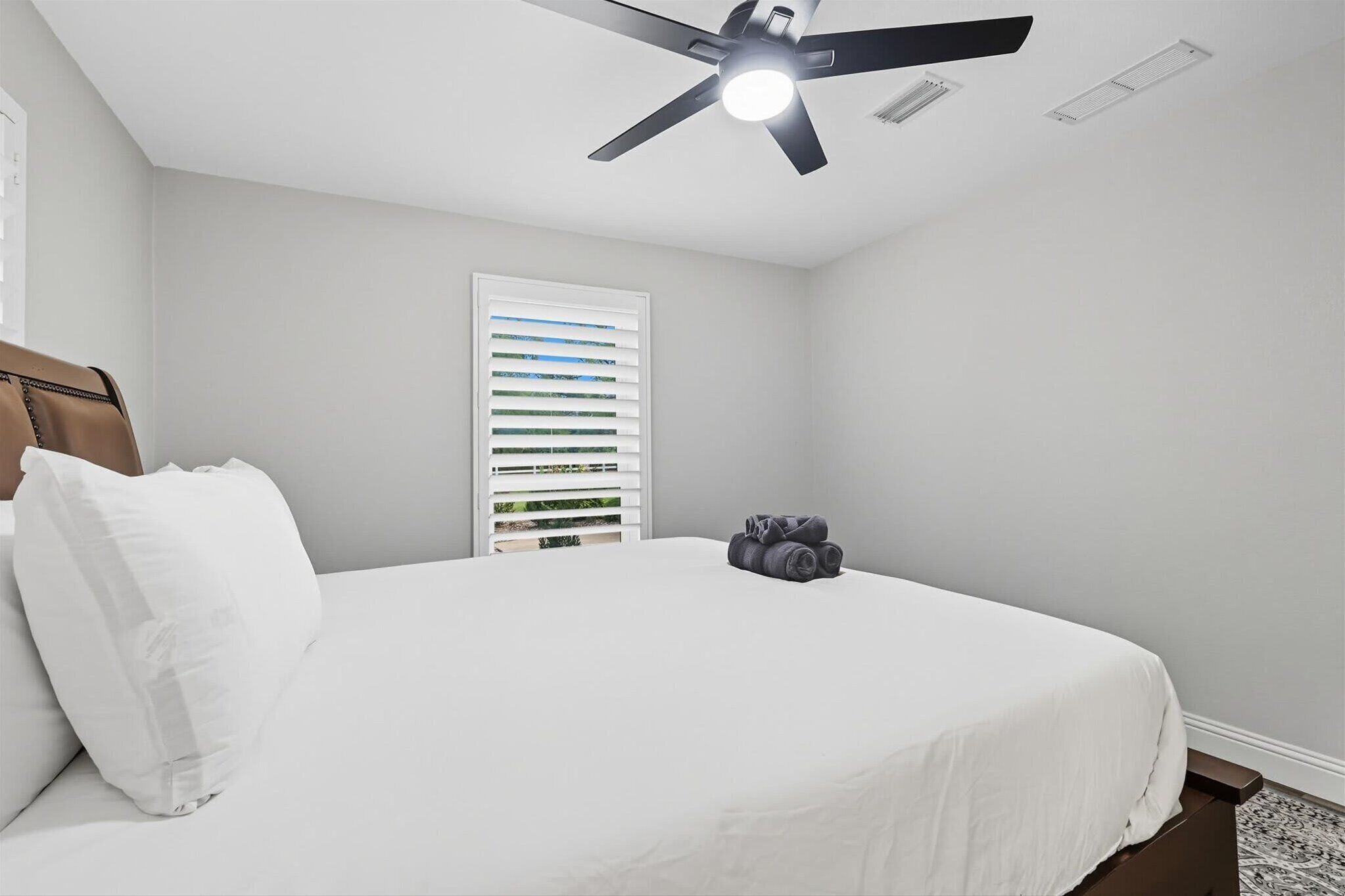 5 bedrooms