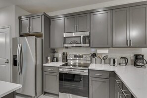 House, Multiple Beds, Patio, Garden View (Doyle) | Private kitchen - Your Vibrant Dallas Getaway Home (Dallas)