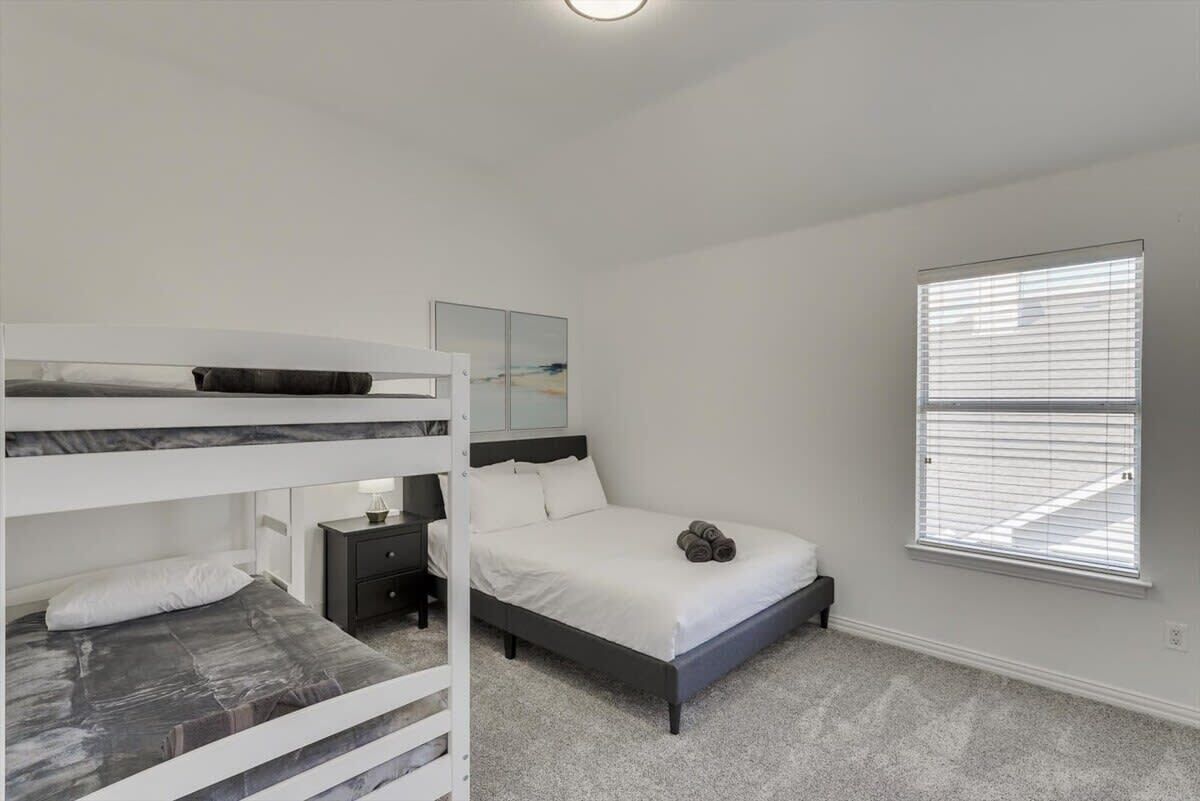 6 bedrooms
