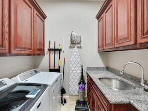 House, Multiple Beds, Pool Access, Pool View (Wildcat) | Interior - Luxury 4000sqft, Hot Tub, Games, Cinema, Ftworth, Attst (Kennedale)