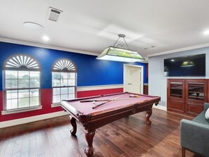 Game room - Luxury 4000sqft, Hot Tub, Games, Cinema, Ftworth, Attst (Kennedale)