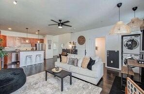 Apartment, Multiple Beds, Kitchen, City View (Chenevert Jr 2216) | Living area - Midtown Urban Retreat 2story 1bd/1.5ba apartment (Houston)