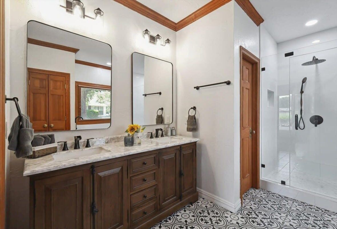 House, Multiple Beds, Pool Access, Pool View (Covey 3) | Bathroom