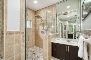 House, Multiple Beds, Pool Access, Pool View (177th Ter(SILVER-FL)) | Bathroom - Luxury Tropical Living - 4BR w Backyard Pool Oasis (Miami Lakes)