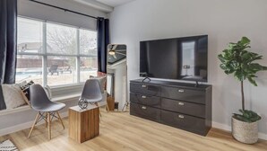 Hus, flere senger, adgang til basseng, bassengutsikt (Windmere) | Innvendig