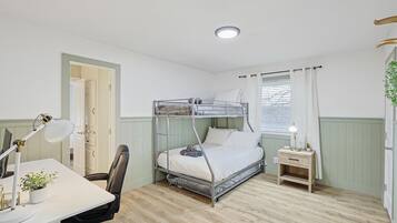 Rumah, Beberapa Tempat Tidur, hot tub, pemandangan kebun (CR852) | 5 kamar tidur