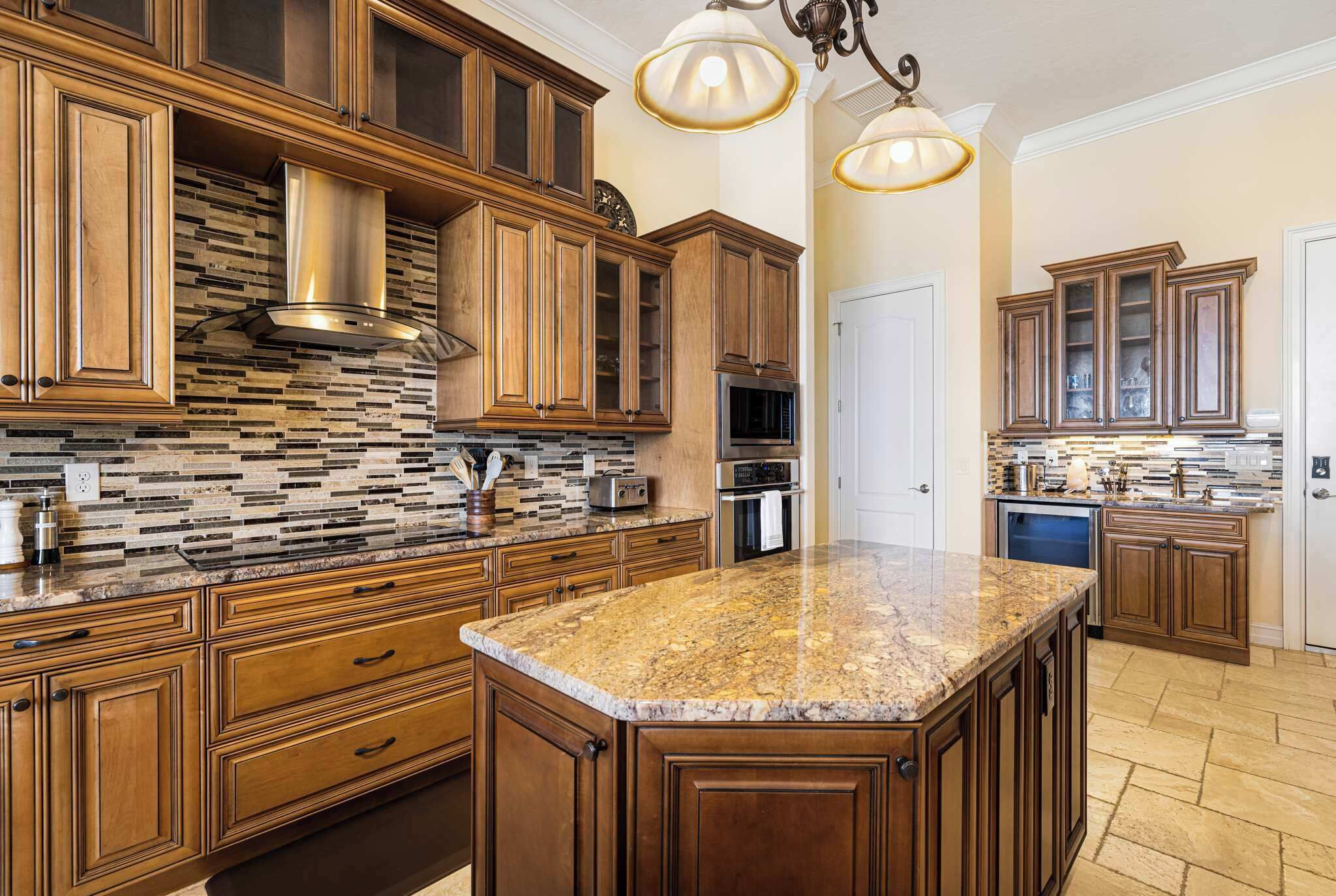 House, Multiple Beds, Pool Access, Pool View (Shore (SILVER-FL)) | Private kitchen